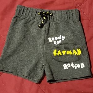 Batman shorts! 2T! 🚼6/$30